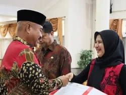 Bupati Edi Minta 16 Pejabat yang Dilantik Segera Sertijab