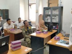 Pegawai Kecamatan Tenggarong Dilatih Penggunaan Aplikasi Becik