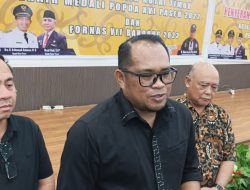 Wabup Kutim Kasmidi Bulang Bangga dengan Tour Library dalam Meningkatkan Minat Baca Anak-Anak
