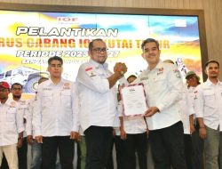 Kasmidi Bulang Resmi Pimpim IOF Kutim Periode 2023-2027