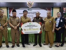 Pemkab Kukar Terima Penyelamatan Keuangan Negara Hasil Tipikor Senilai Rp 1,7 Miliar