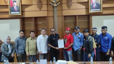 Temui Demonstran di Momen May Day, Kasmidi Bulang: Apa yang Mereka Sampaikan, Patut Didengungkan