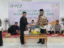 Kontribusi Kasmidi Bulang Hadirkan Maulid Nabi Pertama di Graha KAHMI Sangatta