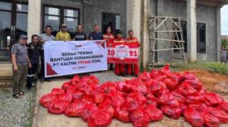 PT KPC Distribusikan 500 Paket Sembako untuk Warga Terdampak Banjir di Sangatta Selatan