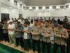 Sambut Bulan Suci Ramadan, Polres Kutim Sholat Tarawih Bersama Warga di Masjid Al Amin