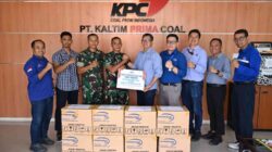 Dukung Tugas Prajurit di Sekerat, PT KPC Serahkan Bantuan Obat-obatan untuk Prajurit Brigif TP 32 Mangkalihat