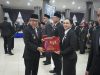 Bupati Ardiansyah Serahkan Satya Lencana, ASN Diminta Tingkatkan Kualitas Kinerja dan Integritas
