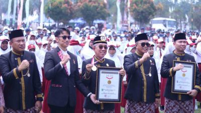 Libatkan 61.000 Peserta Pelajar, Deklarasi Anti Narkoba dengan Bahasa Kutai di Kutim Catat Rekor MURI